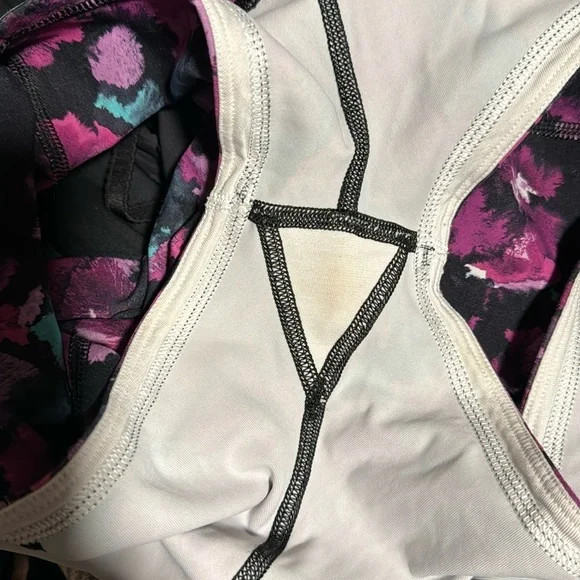 Lululemon Boogie Short Roll Down Active Floral/Multi - Picture 6 of 6